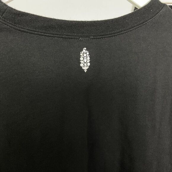 NWT Free People Movement Sunny Set Black Cropped Long Sleeve Top & Shorts Medium - Picture 8 of 16